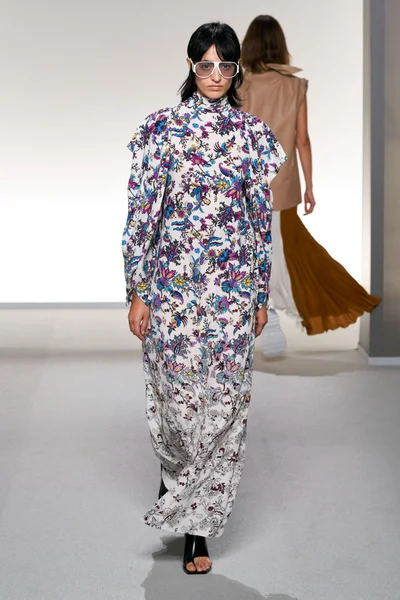 Look 30